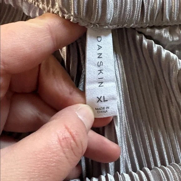 Danskin XL Cami and Shorts Set - Picture 3 of 14